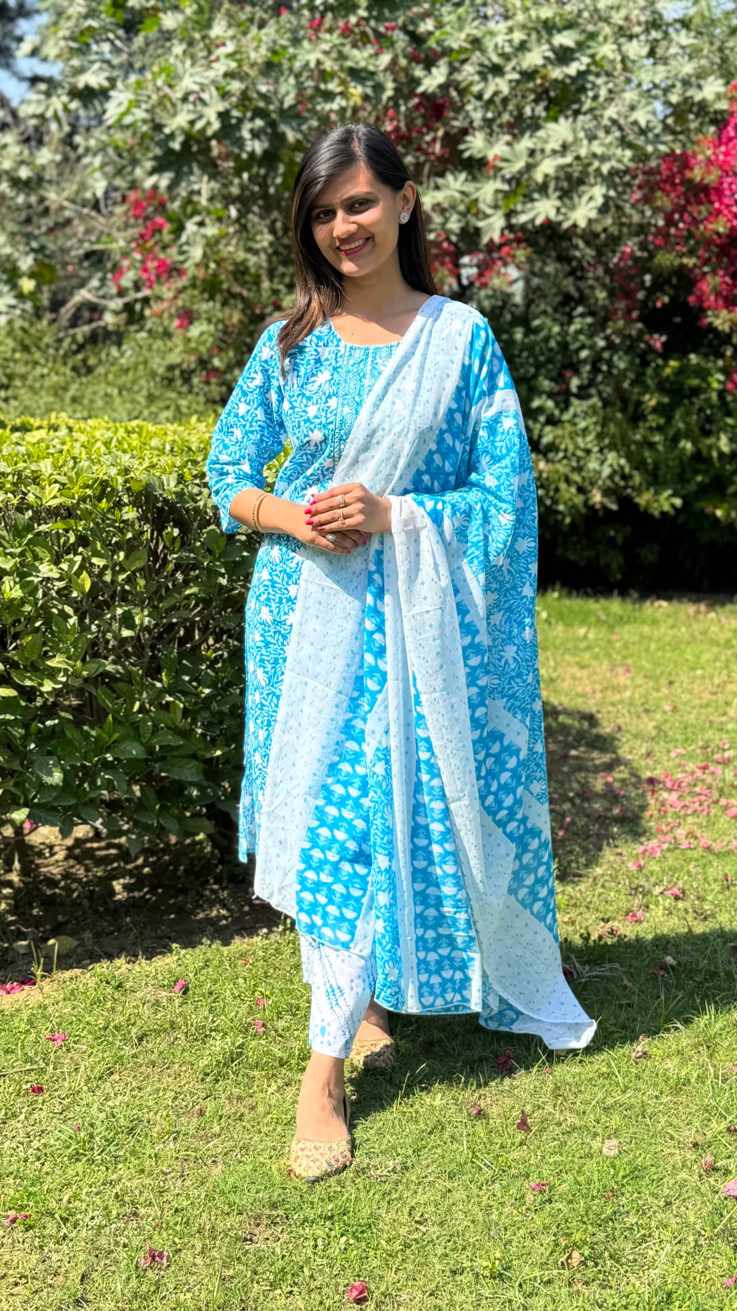 Beautiful Floral Print Kurta Set