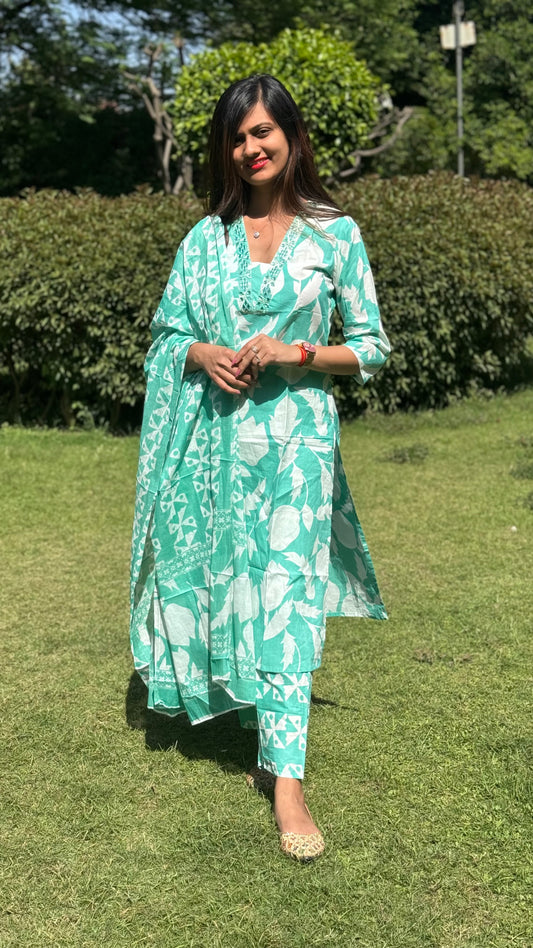 Beautiful Embroidered Kurta Set