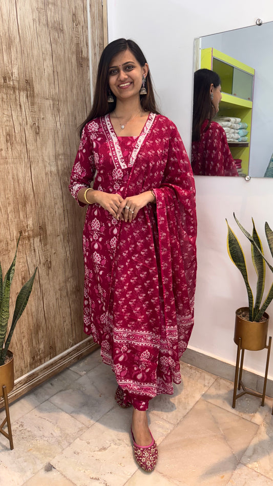 Beautiful Embroidered Kurta Set