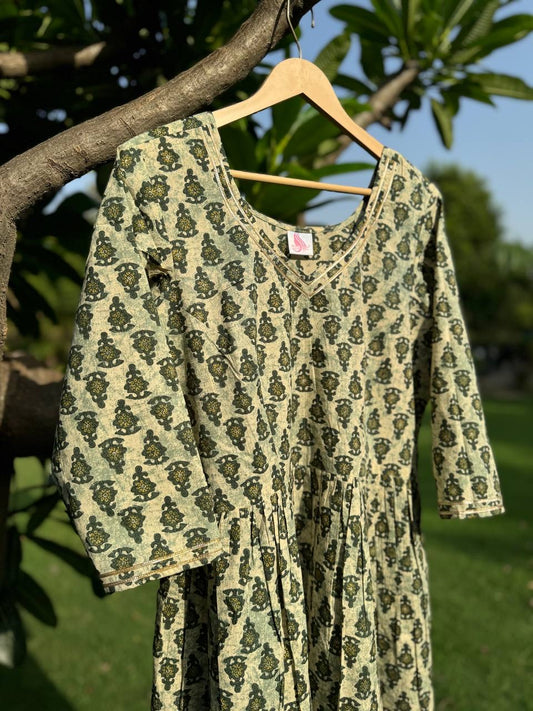 Beautiful Nyra Cut Kurta With Gota Work