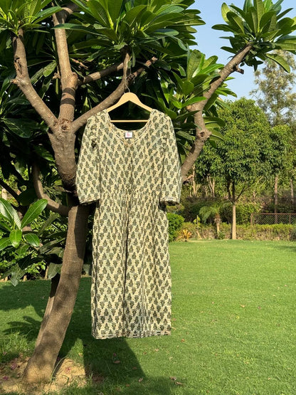 Beautiful Nyra Cut Kurta With Gota Work
